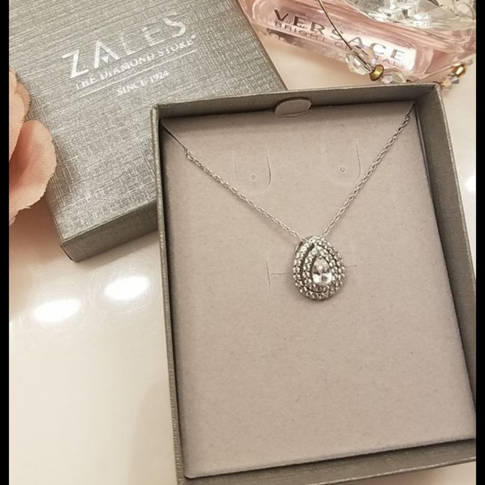 Zales Pear Shaped  Necklace